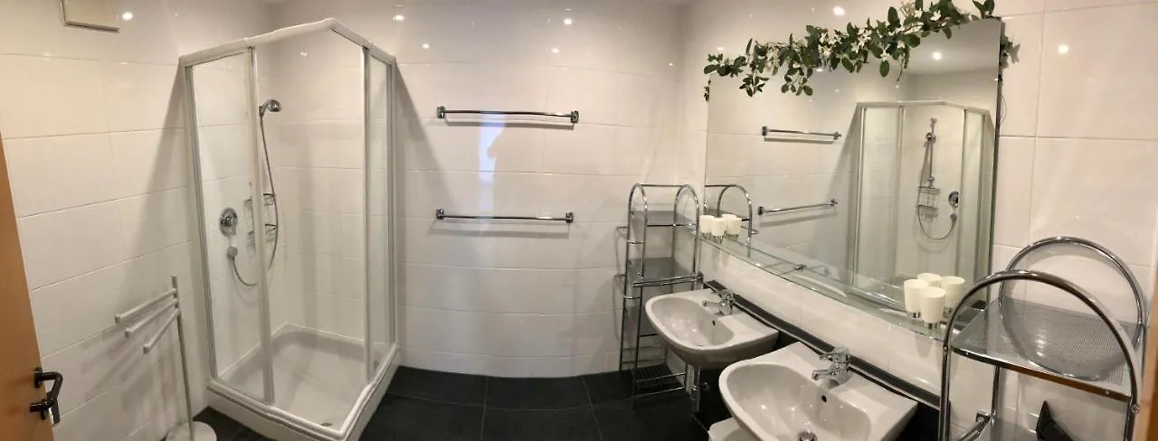 Ferienwohnung Schranz إنسبروك 0*,  النمسا